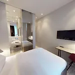Visionapartments Militaerstrasse - Contactless Check-in Apartment *